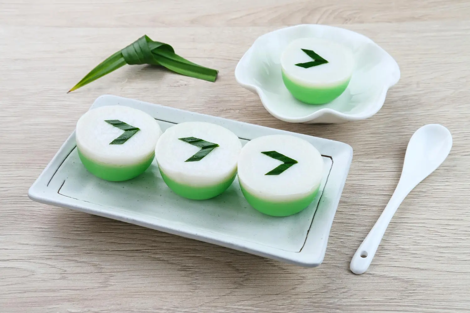 Puding Beras Santan Daun Pandan Manis Alami dan Aman untuk Lambung