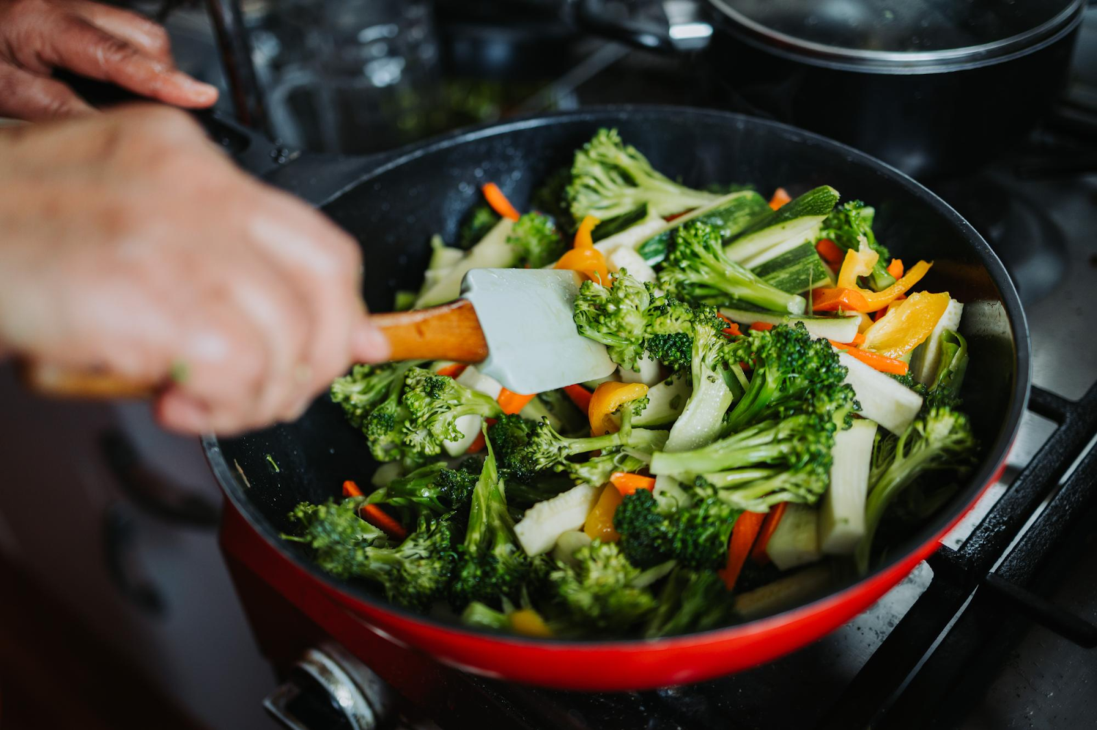 Tips Menumis Sayuran dan Mempertahankan Nutrisinya