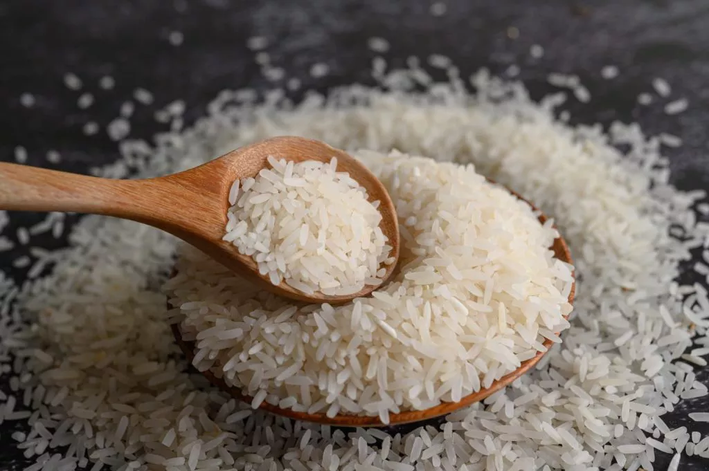 Beras Premium Lokal vs Impor: Mana yang Lebih Unggul?