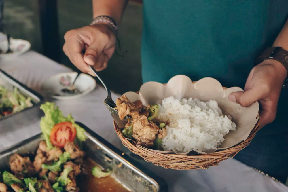 Budaya Kuliner Indonesia: Peran Minyak Goreng, Beras, dan Tepung Terigu