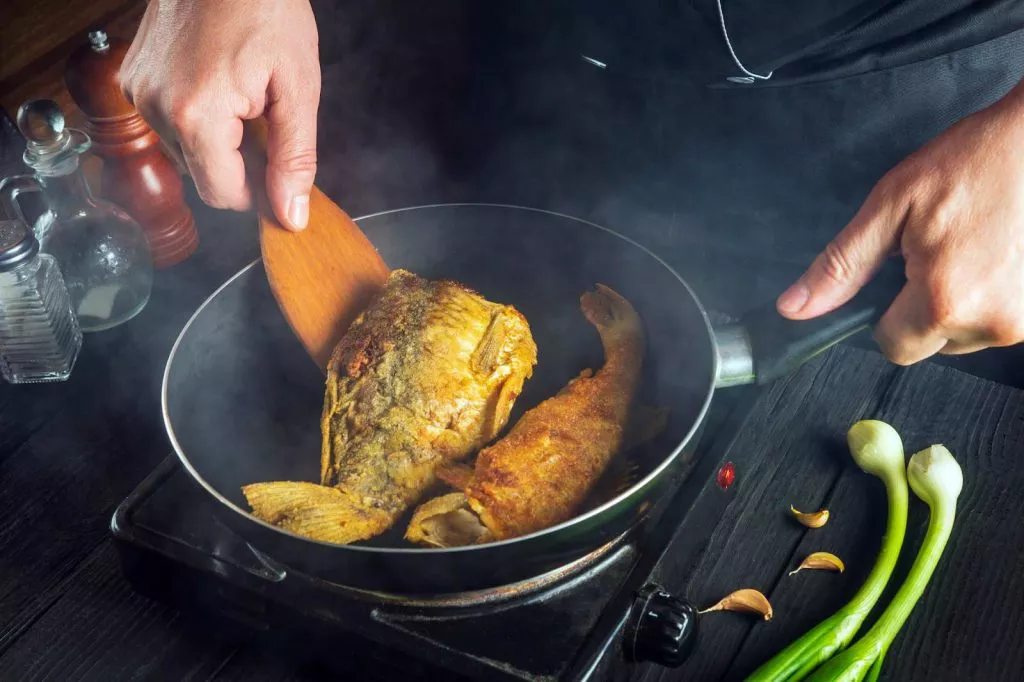 Mengoptimalkan Penggunaan Minyak Goreng: Cara Hemat dan Efisien di Dapur Anda