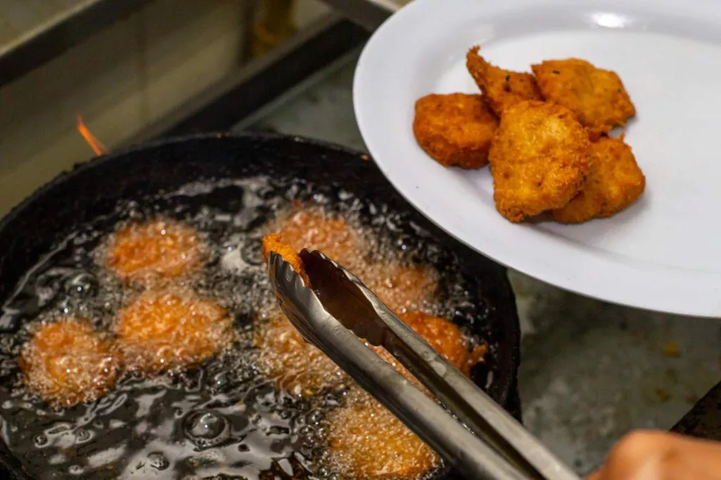 Minyak Goreng Terbaik untuk Penggorengan Sehat dan Rasanya Enak