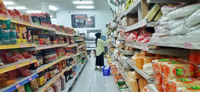 Tips Menyusun Daftar Belanja Bahan Pokok agar Hemat dan Efisien