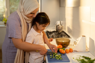 Strategi Mengatur Jadwal Masak agar Tidak Kewalahan saat Sahur dan Berbuka