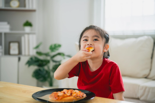 Strategi Meningkatkan Kualitas Tidur Anak Lewat Pola Makan Harian