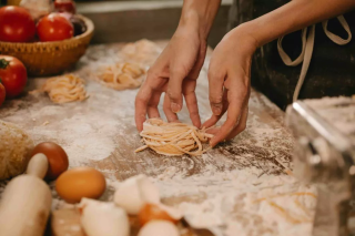 Cara Membuat Mie Homemade dengan Tekstur Kenyal Tanpa Ribet
