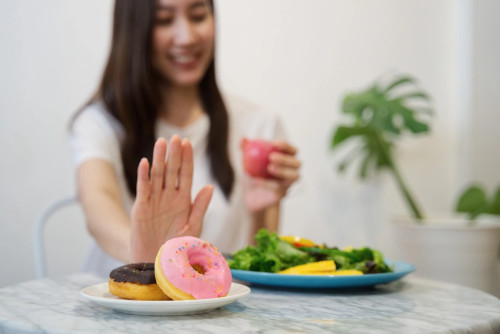 Strategi Mengurangi Asupan Gula Harian untuk Mengurangi Berat Badan cover